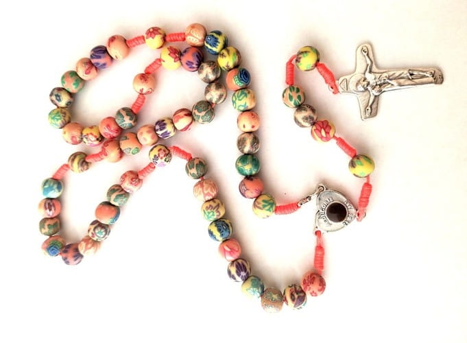 pol_pl_Rozaniec-kolorowy-Medjugorie-kolorystyka-pomaranczowa-13013_1.jpg