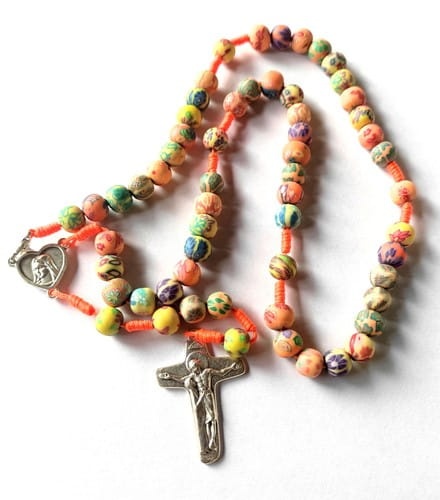pol_pl_Rozaniec-kolorowy-Medjugorie-kolorystyka-pomaranczowa-13013_2.jpg