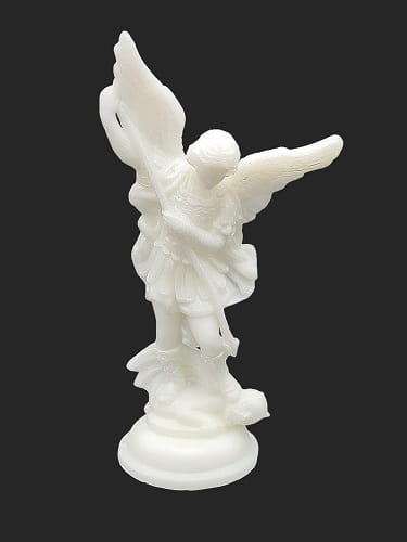 Swiecacy w ciemnosci sw Michal Archaniol.jpg